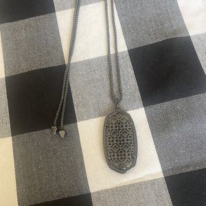 Kendra Scott adjustable gunmetal filigree necklace